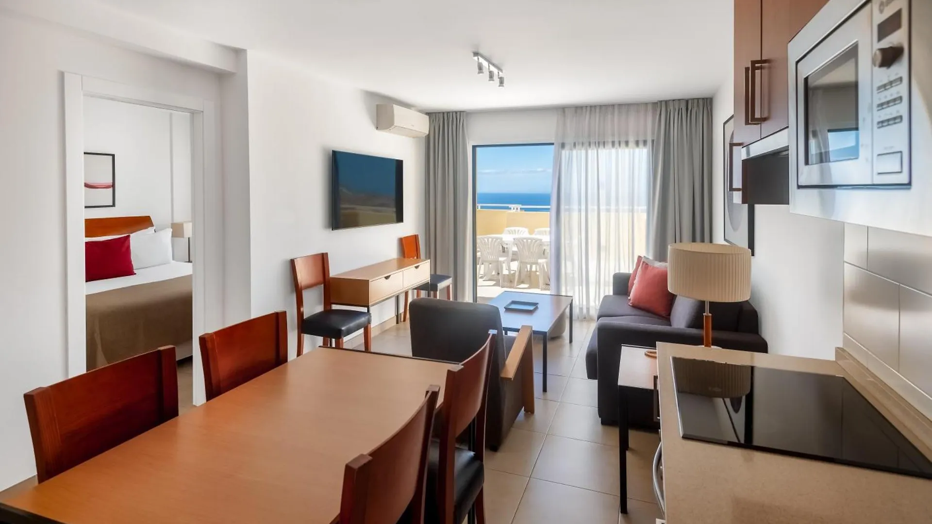 Apartmanhotel Ramada Residences By Wyndham Costa Adeje