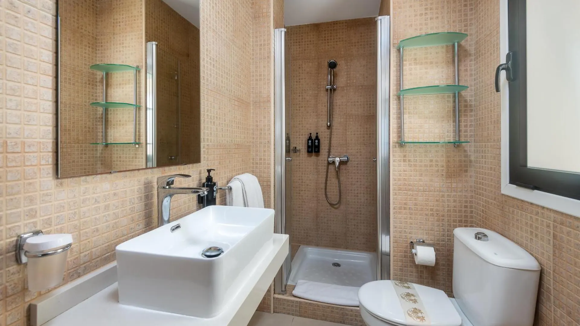 Apartmanhotel Ramada Residences By Wyndham Costa Adeje